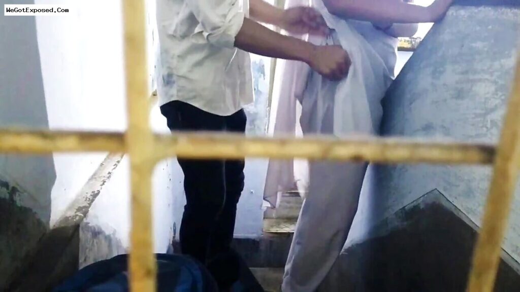 Desi College Student Has Sex Viral