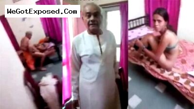 Old Aged Pandit Fucked Teen college Girl in Mandir Room Caught